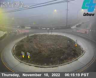 NWSHanford's tweet photo. View out of Kerman this morning. It's officially fog season, everyone. #tulefog https://t.co/Sf40SRtr63