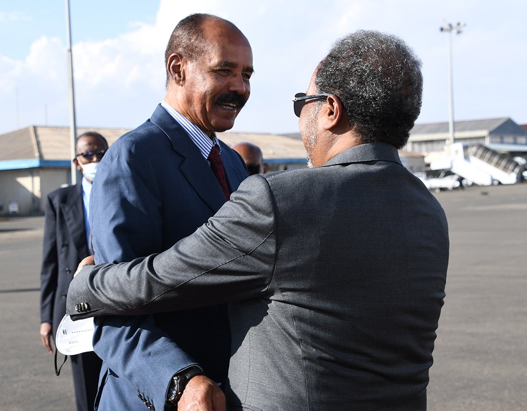 hawelti's tweet photo. President of Federal Republic of Somalia, H.E. Hassan S. Mohamud, arrived in Asmara in mid-afternoon hours today for an official four-day visit to the country.The President &amp; his delegation were accorded warm welcome by Pre. Isaias on their arrival at Asmara International Airport https://t.co/8zhKfv1XWl
