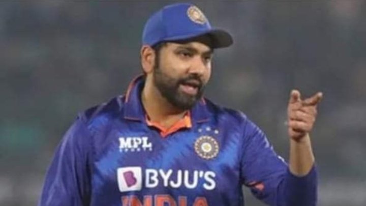 Tum log asey react kr rhay ho jese pehli bar 10 wickets se harayhain 😂
#INDvsENG #grace #T20WorldCup