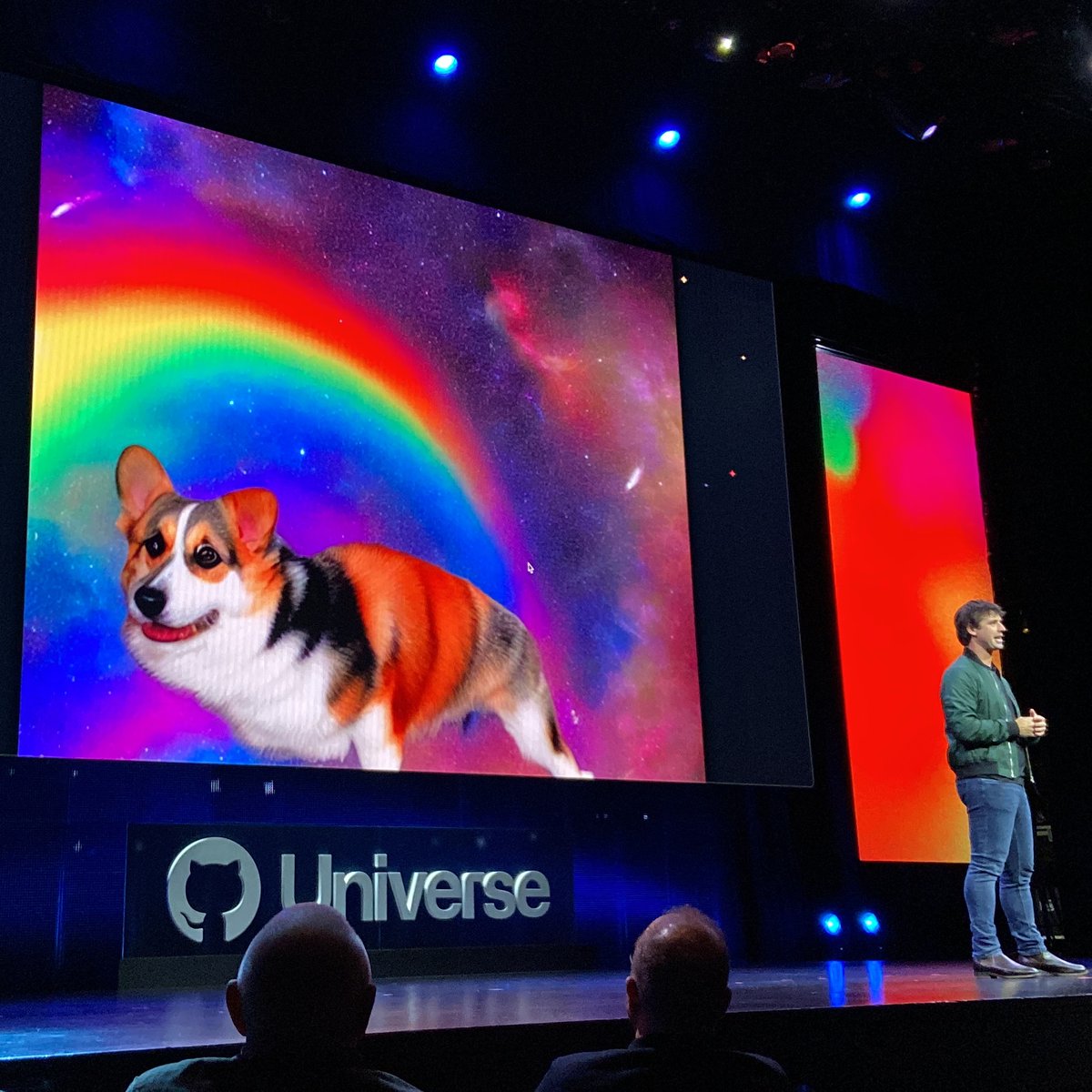 _youjinjung's tweet image. Loved these cute rainbow corgis at #GitHubUniverse Keynote! 🌈🐶
#GitHubUniverse2022