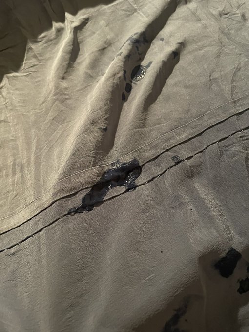 めちゃくちゃ飛び散ったわ...(出し足りない) https://t.co/S74ZebNTCN