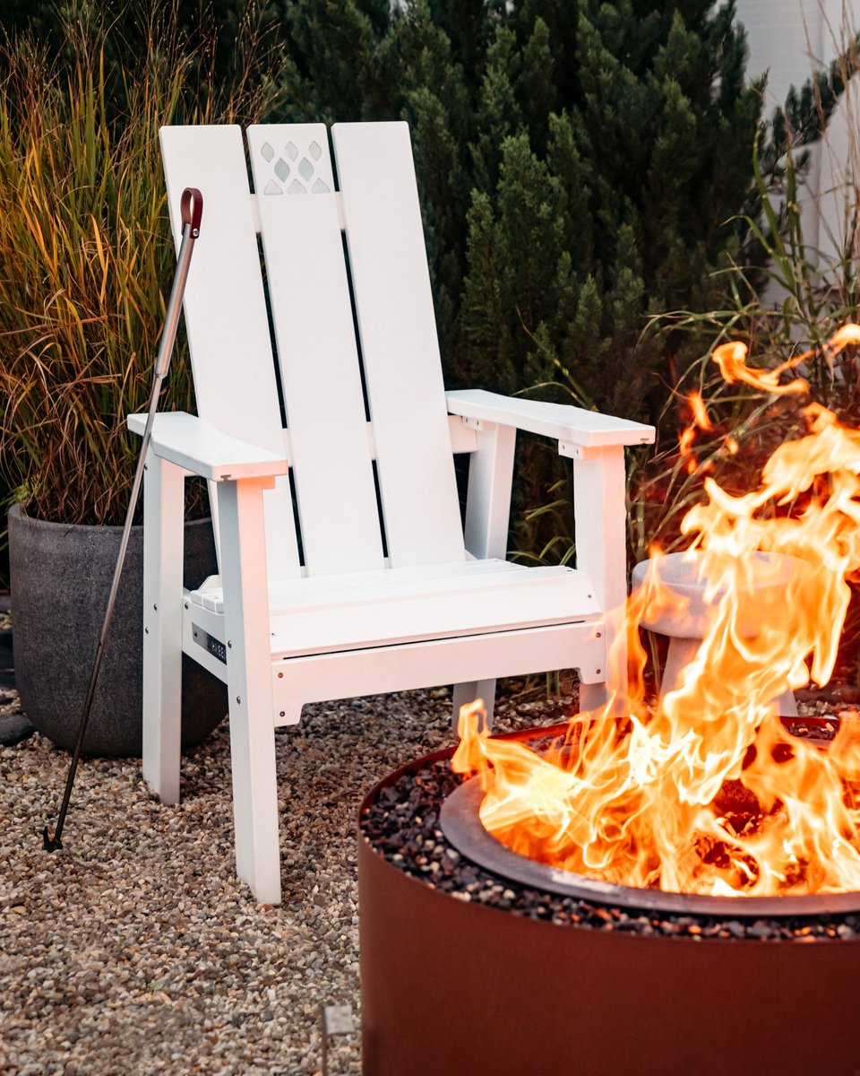 breeofirepits's tweet photo. You asked, we delivered. For a limited time, X Series Chairs are now available in WHITE.
 
Since the release of our X Series Chair, white has been the most highly requested color. So we went to work and built a limited run, in stock and ready to ship today. https://t.co/JlB5YPsTyE