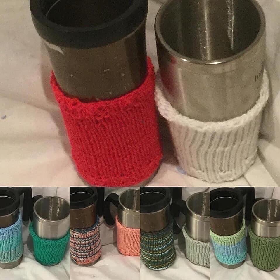 Tia the time for reusable mug sleeves. Sold in pairs in my Etsy shop Lunagaiaknits @https://etsy.me/3lNPEkJ.
#Lunagaiaknits, #mugsleeve , #hotdrinks , #hotdrinkseason , #ecofriendlyliving , #etsyshop