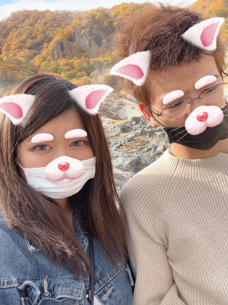 cyappi531's tweet photo. いつも通り背中向けて携帯いじってたら寝てたはずの彼氏の手が頭に触れてトントンされるから何かなって思って気にしないでいたらずっとやってくる��、頭の下に侵入してくるきて腕枕したかったのか腕枕にしたらまた寝た笑笑
可愛すぎませんかね?
不安が大きかったけどなんか安心😮‍💨 https://t.co/mGksaCxdAN