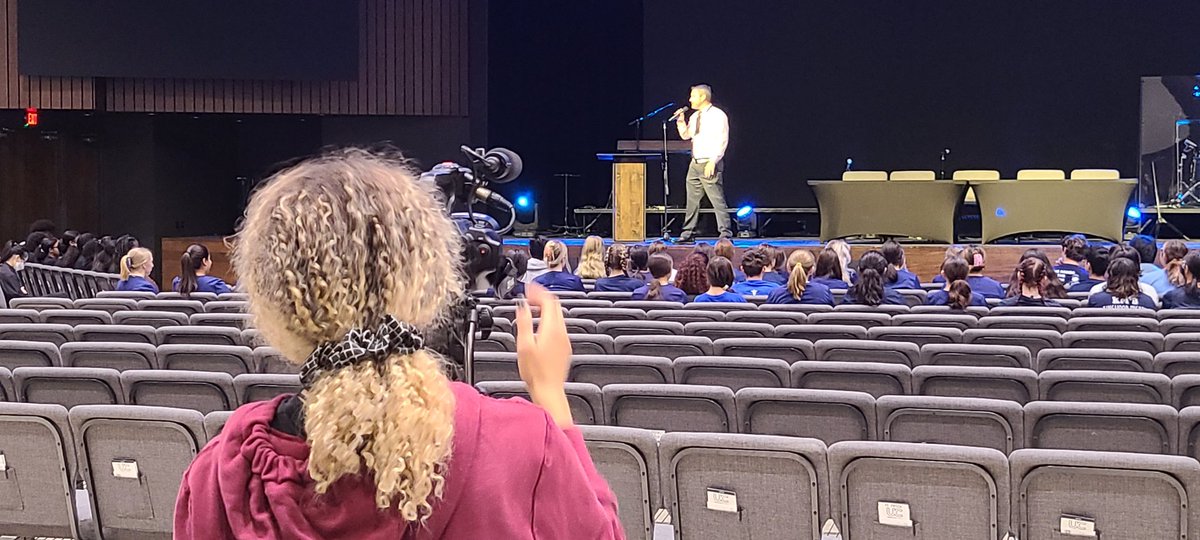 HHS_Television's tweet photo. Advanced AV II students Aysia and William getting it done during E.R. Day competition. Love it when students step up to work on improving their skills in the field. @HumbleISD_HHS @HumbleISD_CTE @HumbleISD #WeDoThis #FindYourDiscipline #HHSNEXTLEVEL https://t.co/GTiKvInwYV
