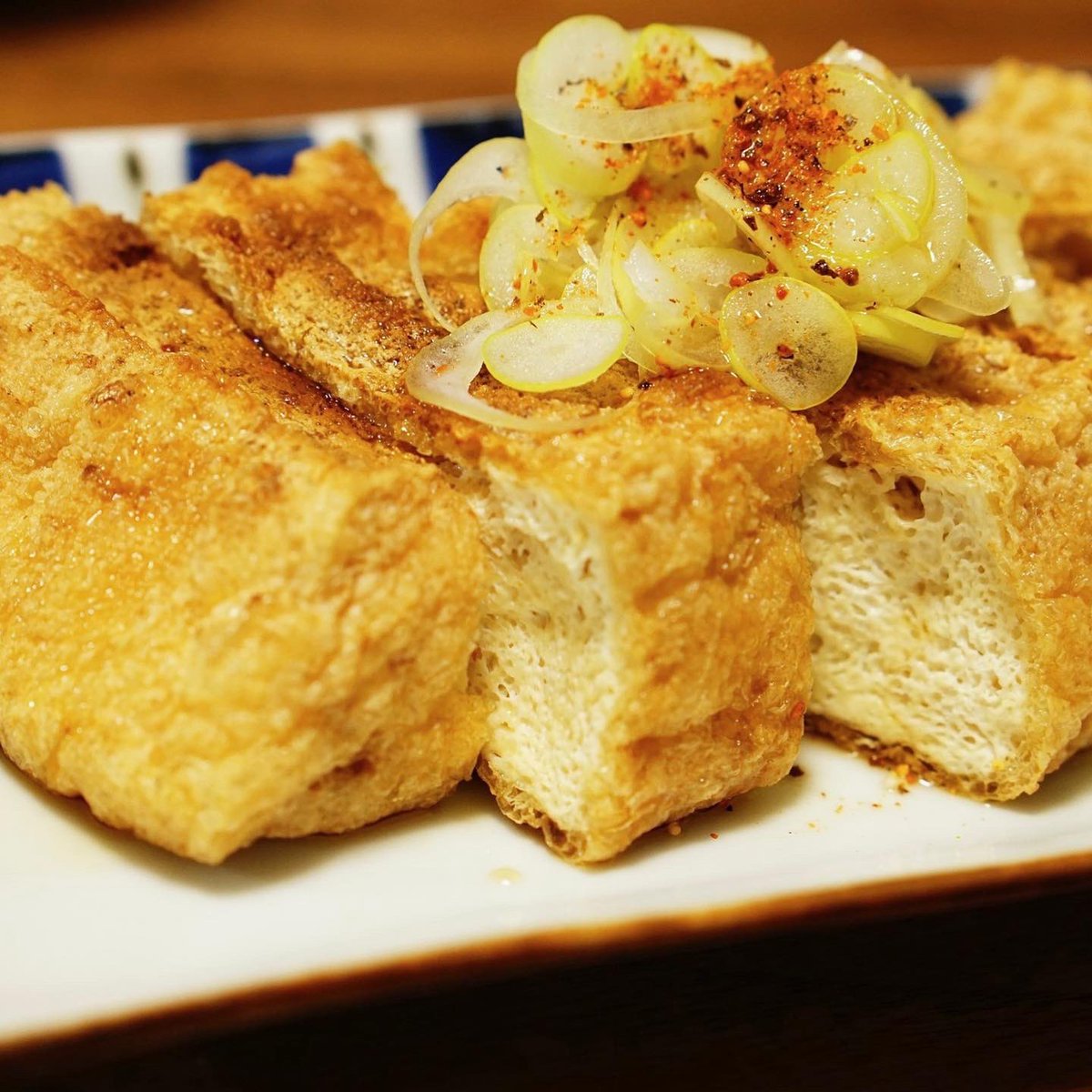 FreshPicks's tweet photo. We’ve upped our tofu game with local, organic @PhoenixBeanTofu fried extra firm tofu! It is delicious all on its own or incorporated into your favorite tofu dish.
https://t.co/Gbv27KjpiQ
#chi #eaterchicago #chicagofoodie #chicagofoodies #chicagofoodbloggers #chicagochefs https://t.co/9Y4idmJYzq