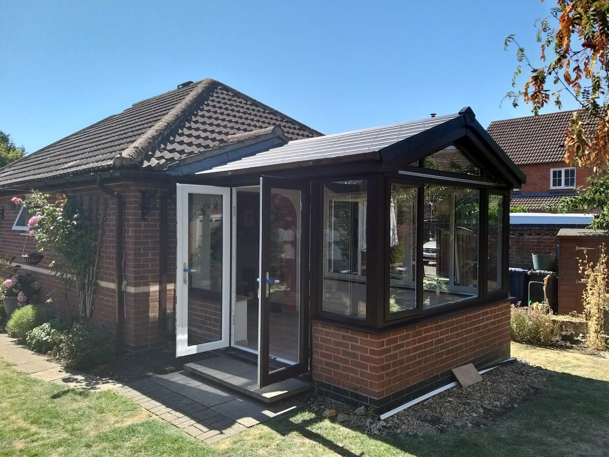 admiralhome's tweet photo. Fanstatic Tiled Roof and Frames fitted last month, with a gable end window. The customer is very happy with there new Roof, love how the gutter blends in to match the colour of the frames.  @prefixsystems #tiledroofscambridgeshire #tiledroofshuntingdon #prefixsystems https://t.co/mz965IkEhB