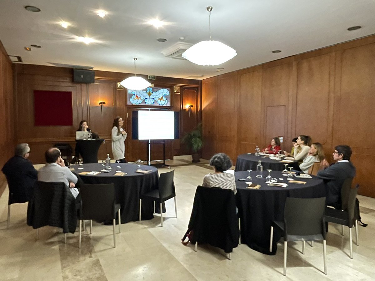 costabrava's tweet photo. 🔊Seguim amb el programa formatiu Turisme 360 #FormacioGi
👥 Aquest matí sessio centrada en la comunicació conscient, distingint-la del greenwashing i amb idees i debat sobre com aplicar-la per captar i fidelitzar https://t.co/Bc6L1IwceV