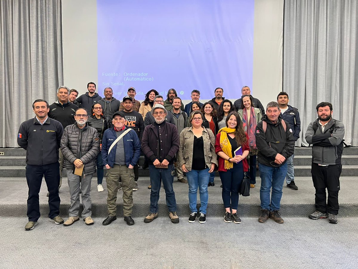Chile_CA's tweet photo. El nuevo proyecto Intercambios 2022/23 de nuestro programa #CCCx, comenzó con la visita a Chile de @deepdirk, Director Ejecutivo de @MAREgroup, organización experta en sistemas de monitoreo submarino profundo para @OPC_California. (1/4) https://t.co/mn1u0CUxVj