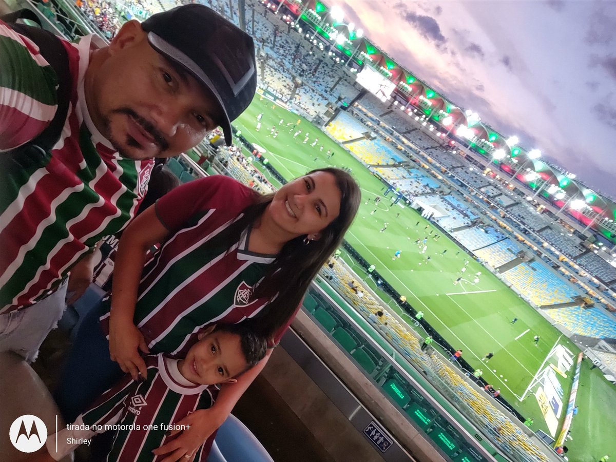 Sbshanry's tweet photo. Dia de assistir o Fluminense! https://t.co/wDuWviFME4