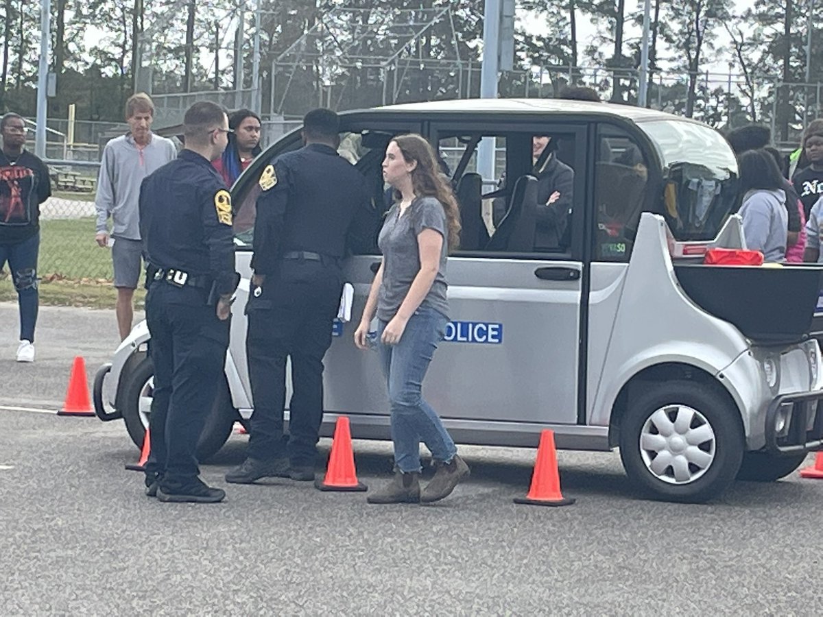 RobbieB_CPS_PE (@cps_pe) on Twitter photo Awesome time this morning with the distracted driving simulator with <a href="/_YOVASO_/">Youth Of Virginia Speak Out About Traffic Safety</a> and <a href="/VSPPIO/">VA State Police</a> at <a href="/IRHBraves/">Indian River Braves</a> Real world experiences are the best teacher!!! Awesome time this morning with the distracted driving simulator with <a href="/_YOVASO_/">Youth Of Virginia Speak Out About Traffic Safety</a> and <a href="/VSPPIO/">VA State Police</a> at <a href="/IRHBraves/">Indian River Braves</a> Real world experiences are the best teacher!!!