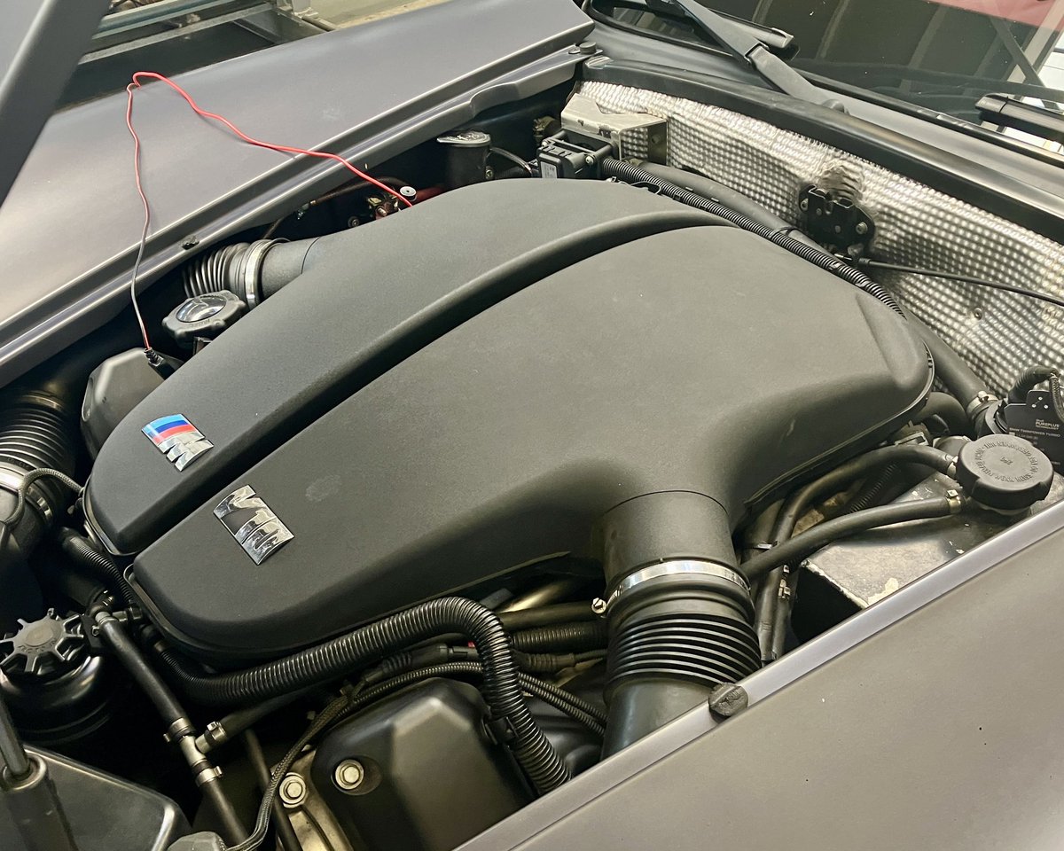 timpitt100's tweet photo. Here is one of the BMW V10-engined Wiesmann MF5 coupes in for servicing.

This one is daily-driven by a Swiss doctor and has done 235,000km! https://t.co/WIZdamiLqG