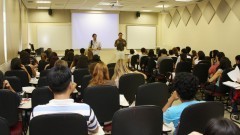 Última semana para inscrição no edital para professor doutor do DCP-FFLCH/USP. Selecionado atuará também no CEM-Cepid/Fapesp, como pesquisador associado. O salário é de R$ 13.357,25 para regime de dedicação integral - centrodametropole.fflch.usp.br/pt-br/noticia/…
(Foto: Marcos Santos/USP Imagens)