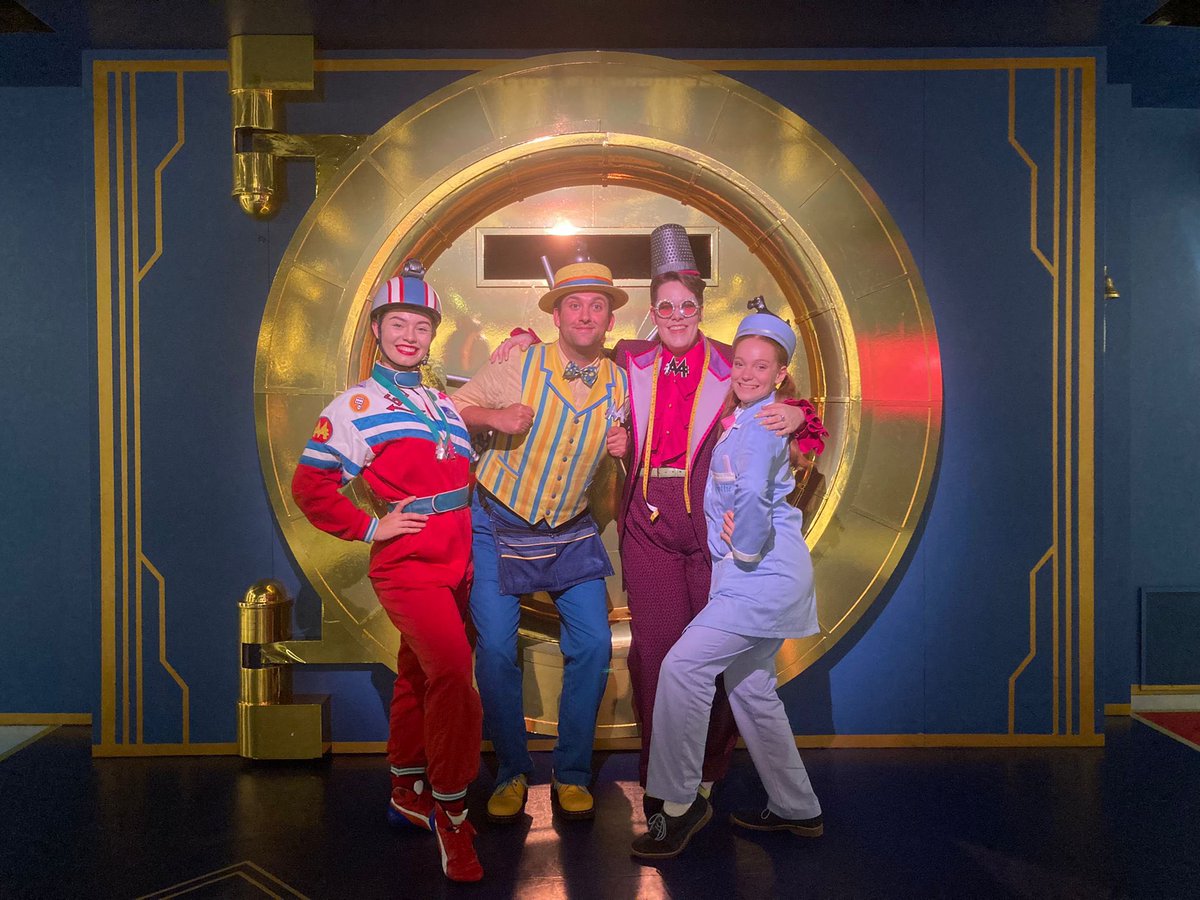 ShowdownTheatre's tweet photo. Our #TeamShowdown tokens are loving ‘Monopoly’ life! 🏎🐶🎲✨
#showdownmanagement #monopolylifesized #gosee https://t.co/b3rEzHPw0Q