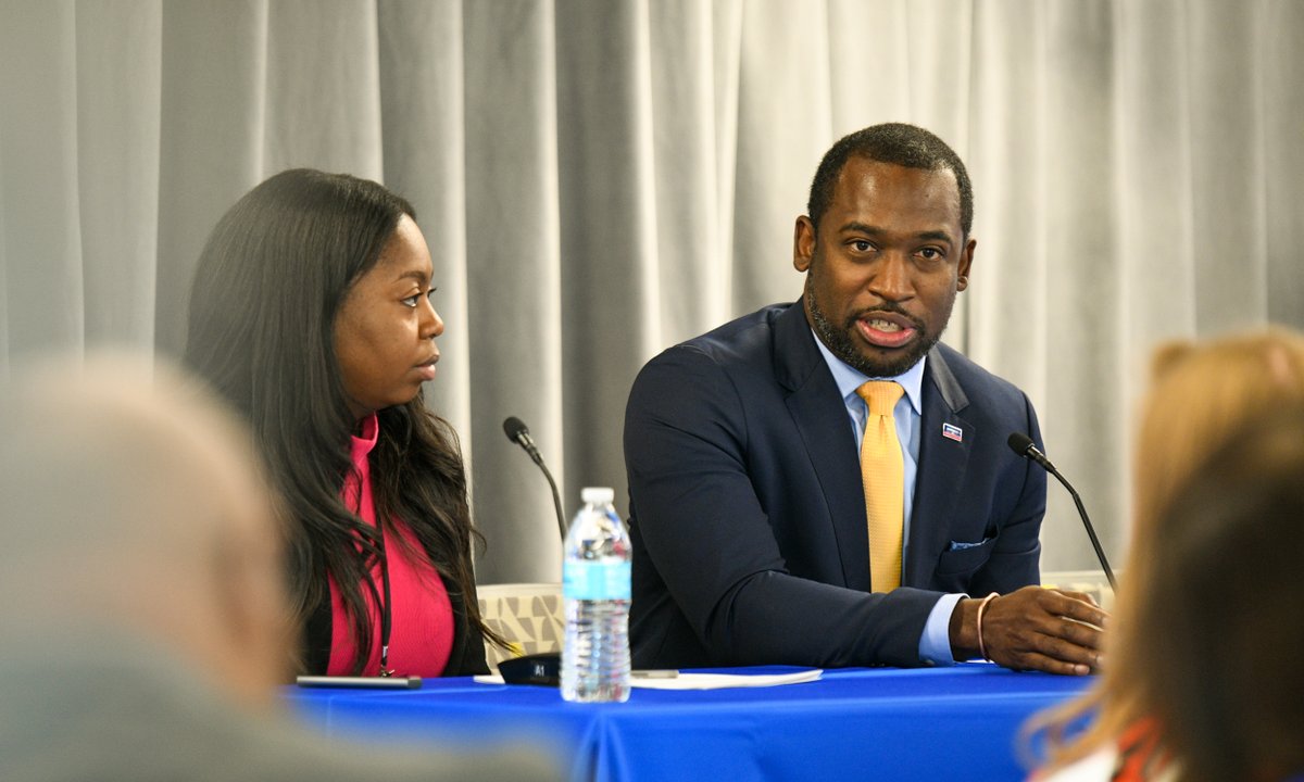 PACouncil's tweet photo. Richmond Mayor @LevarStoney talked about the importance of public/private partnerships at #Stride22. “We need to be intentional if we want to lift people. Some people shy away from being involved in gov't, but it’s the way to be impactful in people's lives.” https://t.co/DfZ5lh6Fvk