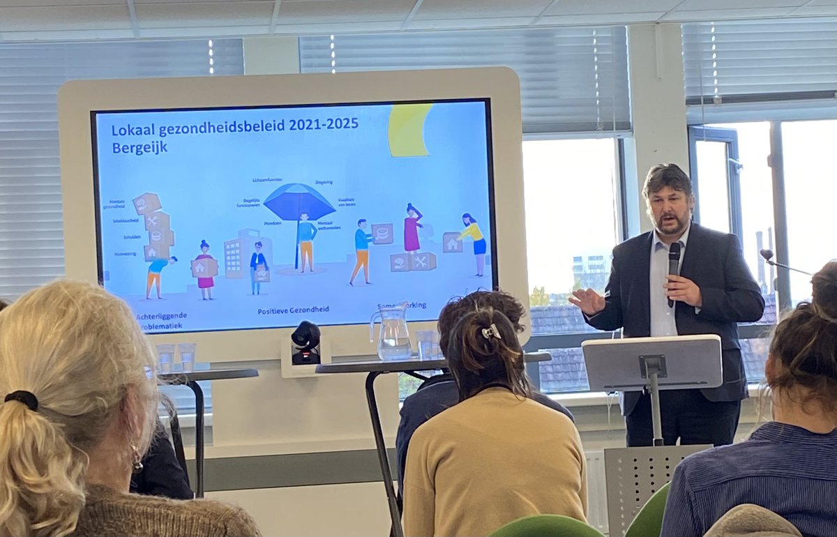 Wethouder <a href="/MarkovanDalen/">Marko van Dalen</a> vertelt op inspirerende wijze hoe gemeente #Bergeijk aan de slag is gegaan met de Opgroeien in een Kansrijke Omgeving. 👍

<a href="/bergeijkgem/">Gemeente Bergeijk</a>