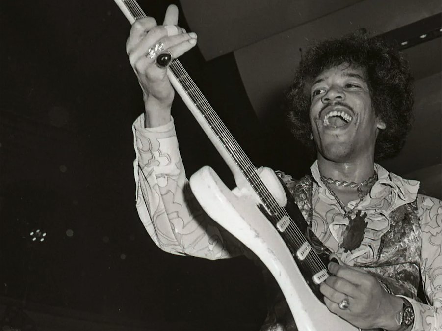 Happy Birthday to one of the world\s greatest guitarist: Jimi Hendrix. Your legacy continues to live on. 