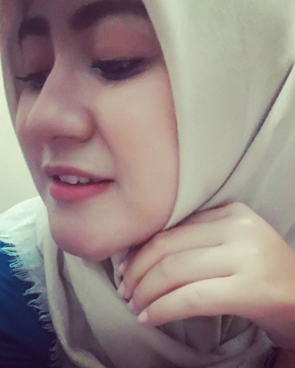 riacryptos's tweet photo. Jujur aku kelihatan tua ga si ? https://t.co/OMFQq3Smri
