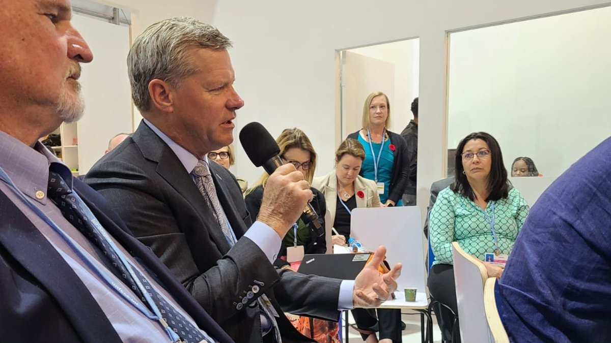 SfL_news_'s tweet photo. #SfL #farmer envoy Bryan Sievers drew attention to the value of #circularsystems and proactively engaging #farmers, #foodsystem stakeholders, and #policymakers to share needs and solutions to #climatechange @CropLifeIntl #plantscience event at #COP27 https://t.co/sv33lJ2N5J