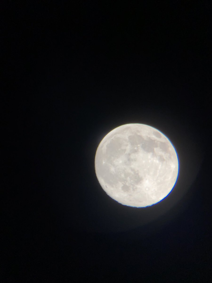 koyakami's tweet photo. So I took this photo of the #moon  with my phone! Not bad! #apple #iphone11pro #iphone #telescope 

(Oh yeah, it was through my telescope!) https://t.co/6kHvhNa1Yw