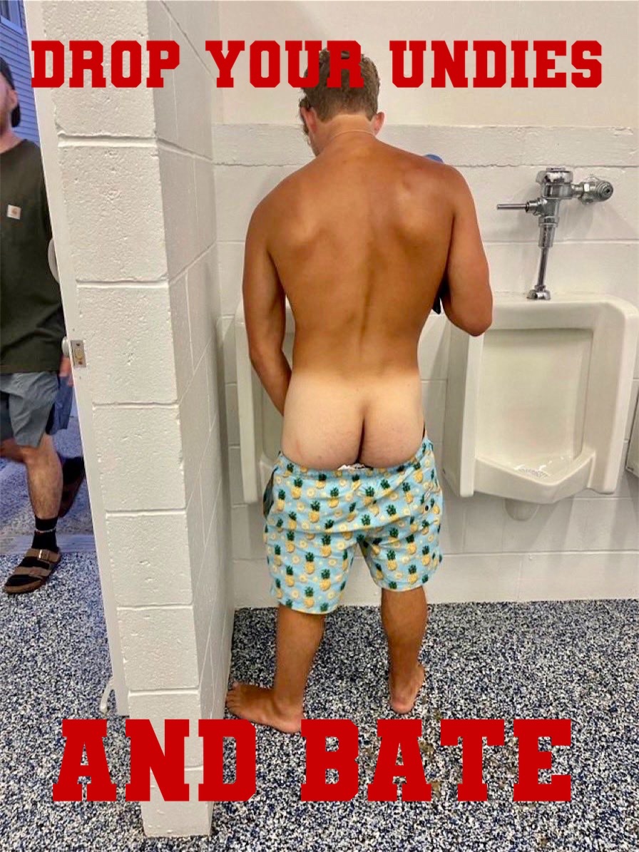 CapsGoon's tweet photo. Big Boys Still Pull their Boxers down to Piss….you Love it…GOON 😵‍💫😵‍💫😵‍💫 #GOONSTAKEOVER #Gooner4Life https://t.co/ZF0o00q81G