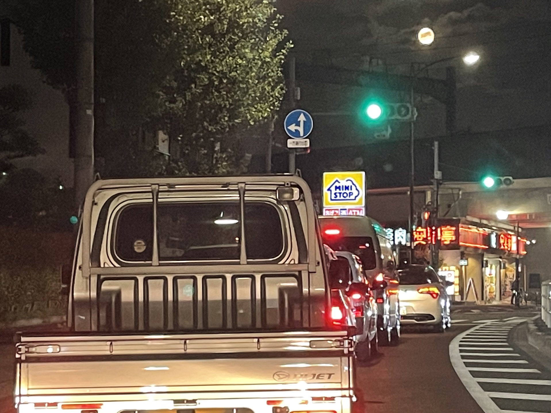 月はいずこ
