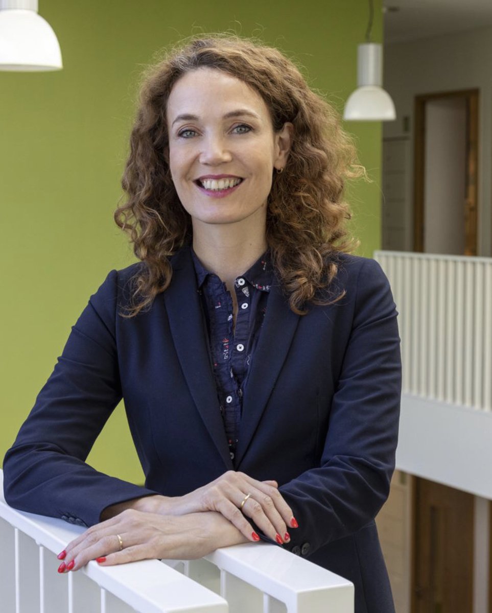 Dunamare's tweet image. Het eerste blok van het schooljaar zit erop. Hoe gaat het op VSO Daaf Geluk en Prof. Dr. Gunningschool? Directeur Kim Weidemann praat ons bij: "Ik wil laten zien hoe mooi een baan in het speciaal onderwijs is." Lees meer: dunamare.nl/nieuws/ik-wil-…