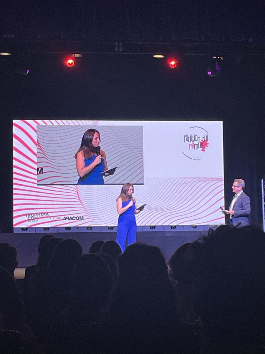 UCCGRANDSUD's tweet photo. #TropheesCom 2022. ✨
Nous ne sommes pas prêts d'oublier cette 9e édition ! Bravo au @clubdelacom_ et à l'@APACOMaquitaine pour l'organisation de cette sublime soirée.
🏆 Félicitations à l'agence @JustHappinessJH, une de nos agences adhérentes, qui a reçu le Grand Prix du Jury. https://t.co/YopzOXphsH