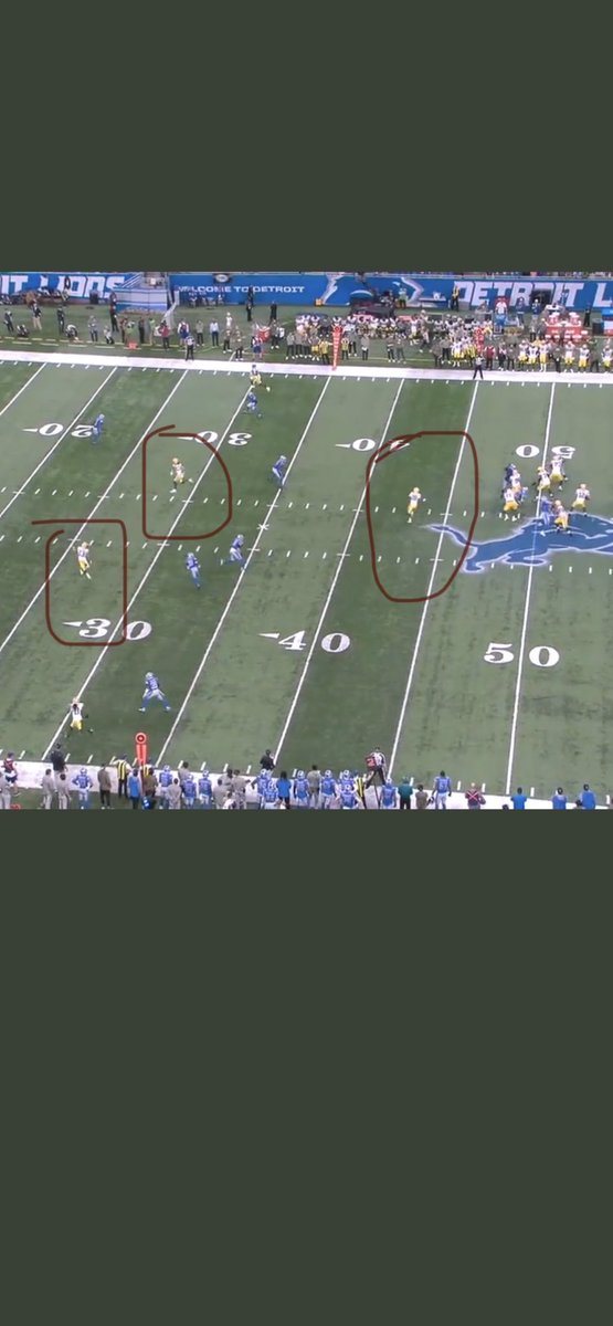 Wisconsin_fam's tweet photo. The result of this play was a sack. And then Packer WRs have to constantly hear how THEY are the problem with the Packer offense. I don’t blame them for being fed up with it. Which is what reports are indicating is happening. https://t.co/Qs4vdehEyC