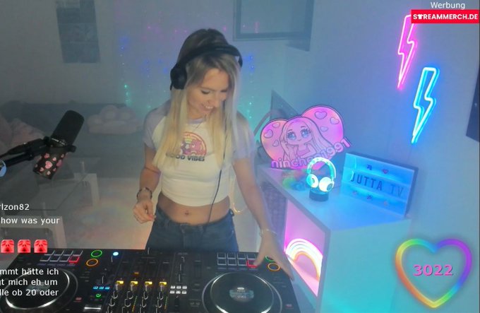 Danke f&uuml;r diese tollen streams immer 💜 #streamerin #djane #dj #music #twitch #hot #hotsmoke #party #Twitter<a href="/tag/streamerin"class="tags">#streamerin</a><a href="/tag/dj"class="tags"><span>#dj</span></a><a href="/tag/music"class="tags"><span>#music</span></a><a href="/tag/hot"class="tags"><span>#hot</span></a><a href="/tag/party"class="tags"><span>#party</span></a><a href="/tag/djane"class="tags"><span>#djane</span></a><a href="/tag/twitter"class="tags"><span>#twitter</span></a><a href="/tag/twitch"class="tags"><span>#twitch</span></a>