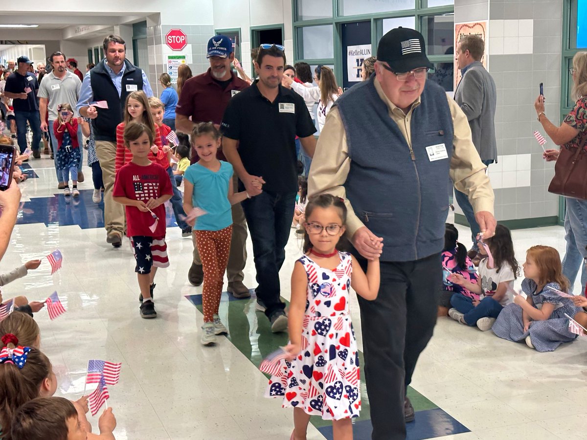 KellerISD's tweet image. On the eve of Veterans Day, @WillisLaneES welcomed veterans to campus for a special parade through the halls, followed by a patriotic musical performance by WLES students! #KISDthanksVeterans