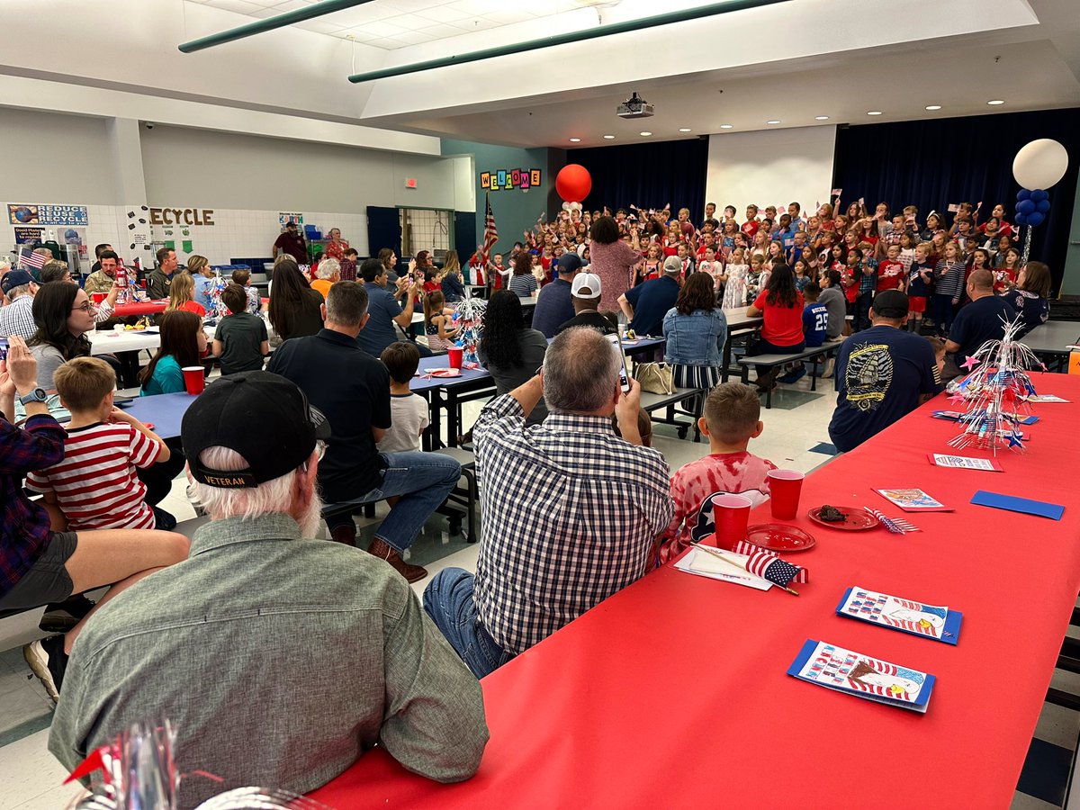 KellerISD's tweet image. On the eve of Veterans Day, @WillisLaneES welcomed veterans to campus for a special parade through the halls, followed by a patriotic musical performance by WLES students! #KISDthanksVeterans