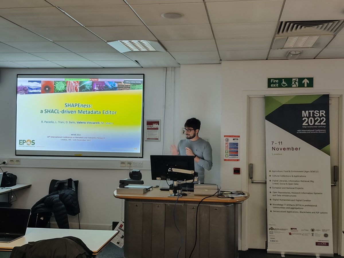 We continue with the presentation of Valerio Vinciarelli "SHAPEness: a SHACL-driven Metadata Editor"

#MTSR #MTSR2022 #MTSRCommunity
