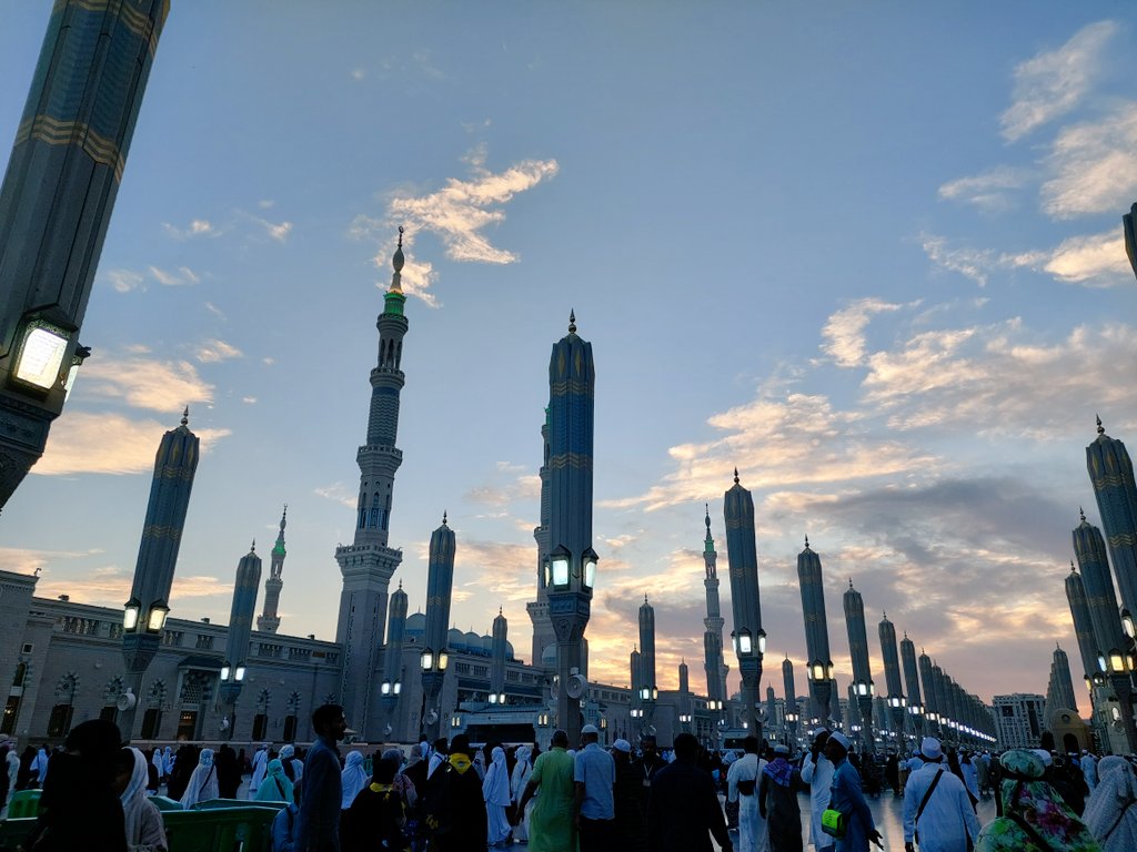 anggitaspecies's tweet image. Senja