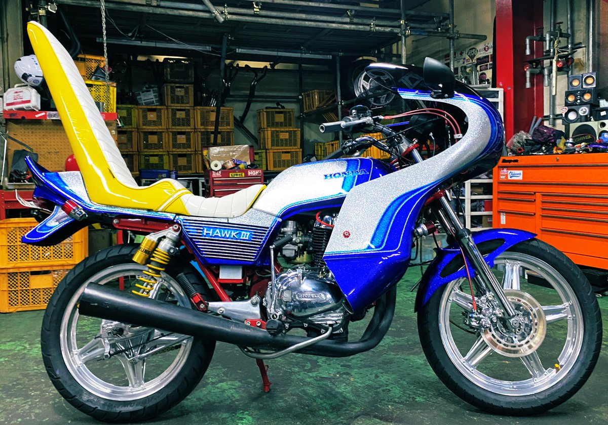 いままで乗ったバブの中でこの2台は過去最高に遅かったw

最高時速　約90キロ

もう大人だから400がいいかなw

今日は放置車両を動かしてセッティングやり直した！

明日からバブ乗ろ！

＃遅いのは乗り手かバイクかw
#シンガシアップハン