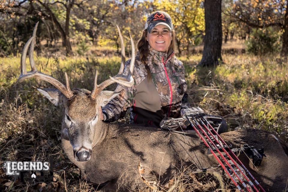 #ThrowbackThursday I always love hunting #Oklahoma I took this buck 7 years ago today!☺️#realtree #elitearchery #womenwhohunt #outdoorchannel