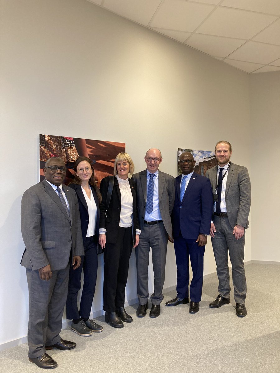 Africa dept meeting with #Liberia’s Hon. Minister of Internal Affairs Varney Sirleaf and National Security Advisor Jefferson Kanmoh. Fruitful discussions on the upcoming elections, decentralisation, land rights issues, gender equality and youth. <a href="/Sida/">Sida</a> <a href="/FBAFolke/">FBA (Folke Bernadotte Academy)</a> <a href="/SwedeninLiberia/">Embassy of Sweden in Liberia</a>
