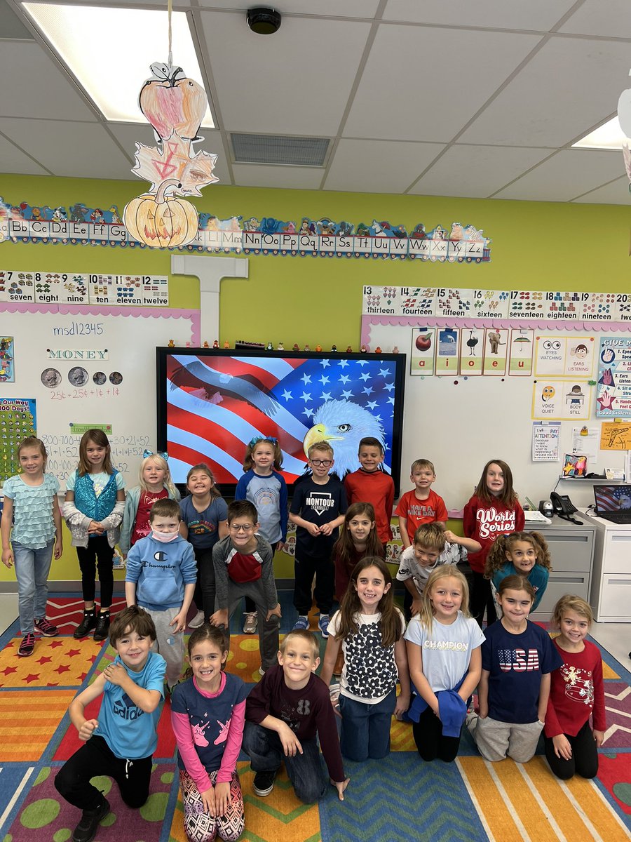 Honoring our Navy and Marine veterans during military appreciation week at MES!  #MontourProud <a href="/MontourSD/">Montour School District</a> #Navy #Marines