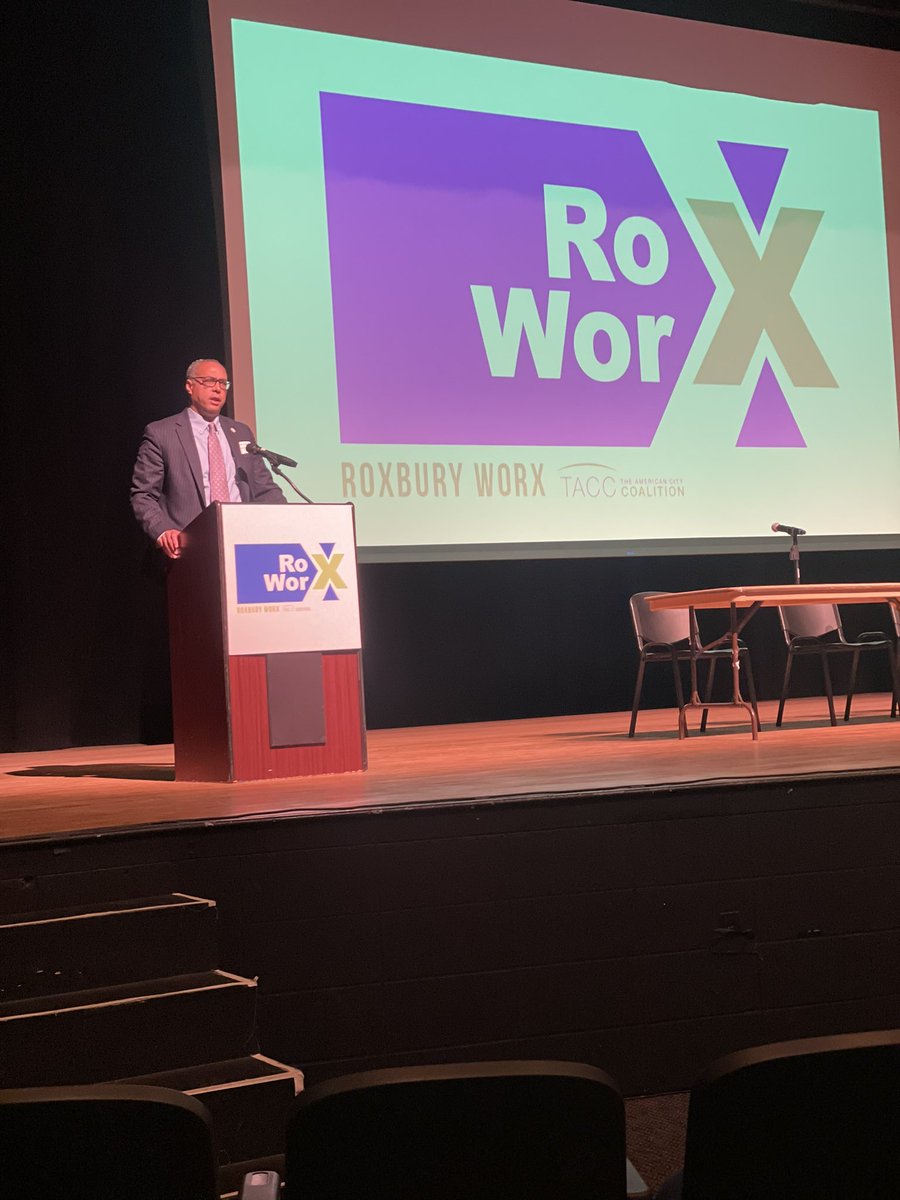 Thanks to @TACC_Boston for inviting me to take part in the #RoxburyWorx Conference this morning, highlighting important issues of overcoming systemic barriers and creating more pathways to opportunity for all.