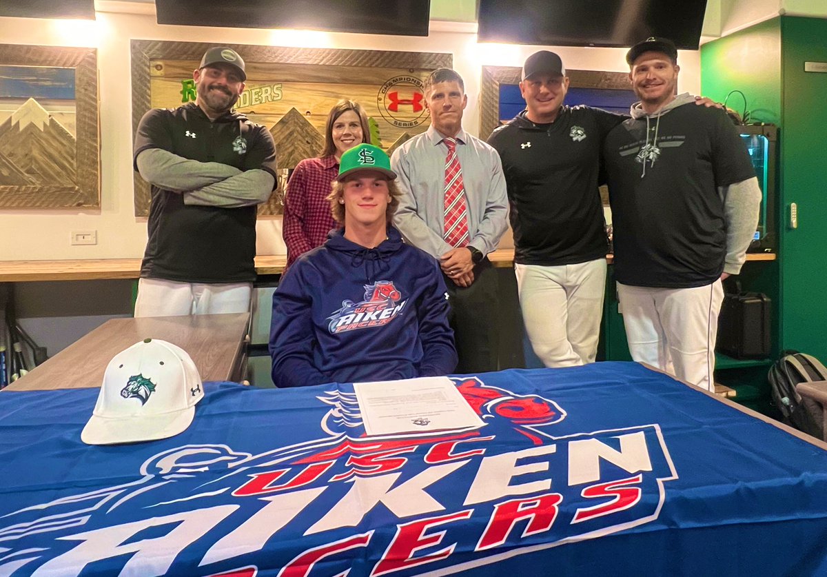 WHOMFDAT's tweet photo. Proud of this kid! @cannonfrost2023 @Michaelholder11 @LeikerDaulton @chadlerjacobsen @ChadPovich @SLGbaseball @CORoughRiders @JeffcoAthletics @CHSAA @COBSBL @PacerAthletics @CoPreps @9Preps @coloradopreps #baseballcommitted https://t.co/RxIiL2UYQe