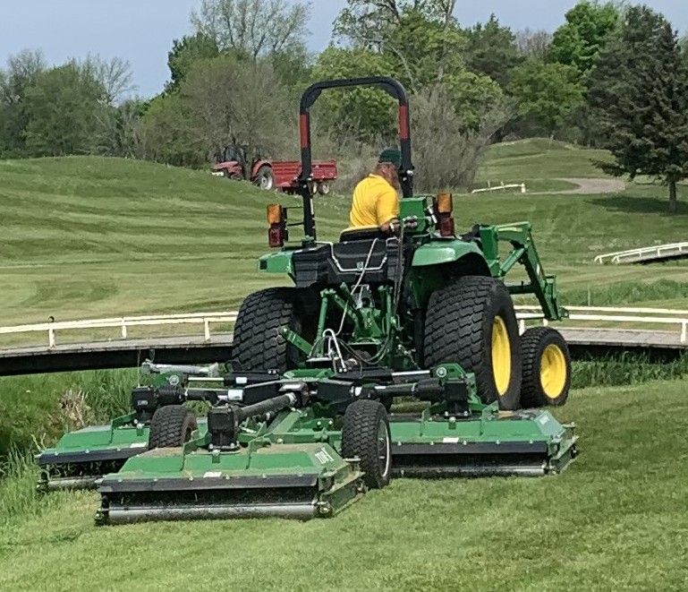 ProTurfMowers's tweet photo. Looking forward to seeing everyone at the Carolina's GCSA Show in Myrtle Beach next week! @carolinasgcsa, @RevelsTractor, @Greenville_Turf
#progressiveturfequipment #turf #grass #mowing #betterbuiltchoice #roughmower #rollermower #golfcourse #tdrx #countourteam https://t.co/LZt039gMRx