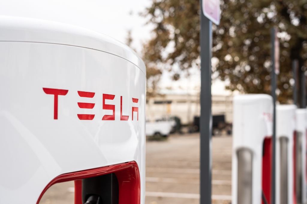RentPacificRide's tweet photo. Are you thinking of buying #EV? Renting is a great way to try before you buy! Explore our #TeslaRentals including the #ModelY, #ModelX, & #Model3LR.
#RentPacificRide #SanDiego #ElectricVehicles #EVCharging https://t.co/iVqW2Jb9vn