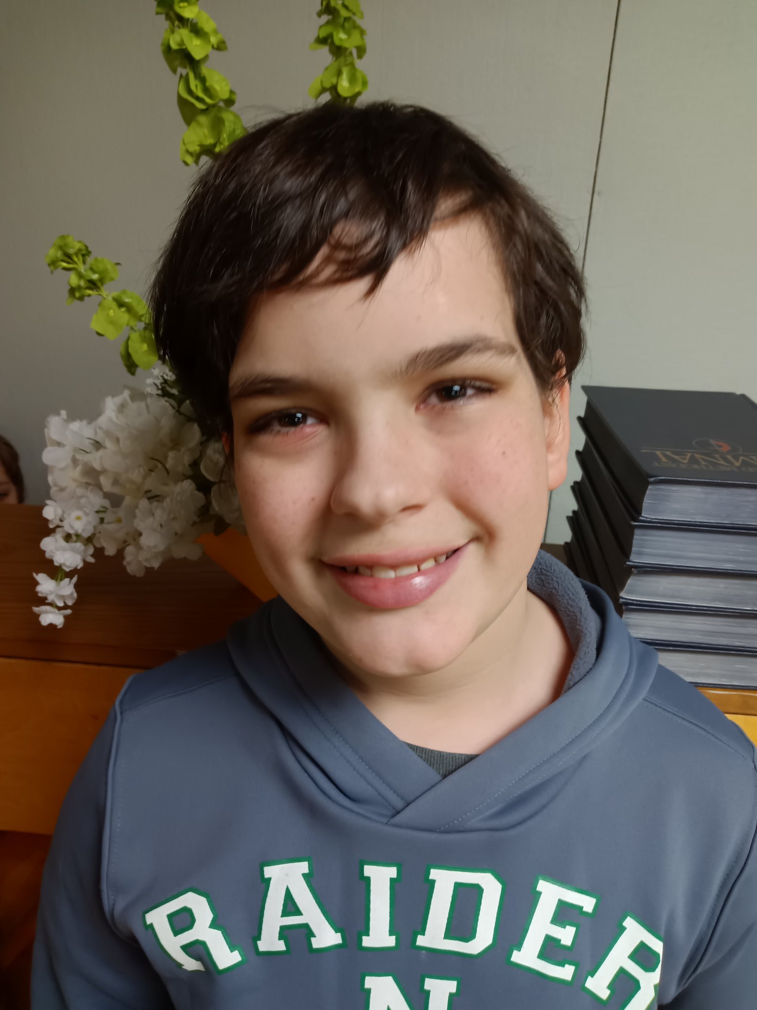 I want to wish my Son Jonathan Knight a Happy 13th Birthday today we now have 2 teenagers in our House 