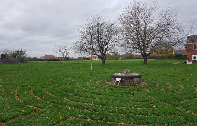 Looks like a parcel of land in #Elmswell could either be used for a school or a new 50 home development with 
consultation meeting hastily organised for November 17 to allow villagers to have their say. See more <a href="/InfoSuffolk/">Suffolk Village Info</a> bit.ly/3DT94zP