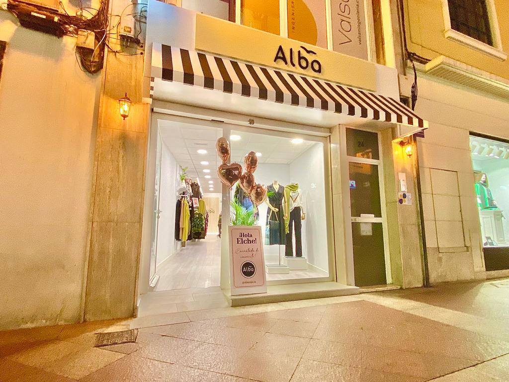 GYMinmobiliaria's tweet photo. Alba Ropa ha inaugurado su tienda en Calle Corredera 24 a la que ayer pudimos acudir a la inauguración.

Desde Garrigues y Mallebrera queremos agradecer a  la confianza depositada en nosotros para convertir en realidad este proyecto. 

Enhorabuena de parte de todo el equipo! https://t.co/WCuarMRSAl