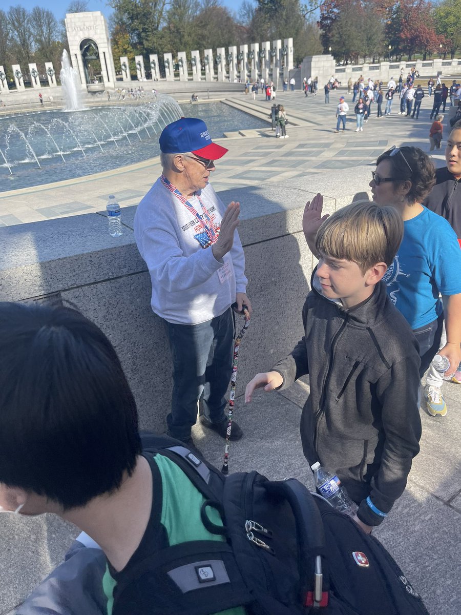 cory_burke4's tweet photo. In DC with my 8th graders. Saw the Arlington National cemetery and the changing of the guard at the tomb of the unknown soldier, a special wreath laying ceremony presented by students at HMS, as well as a welcoming of an honor flight with veterans who served our country. Amazing! https://t.co/fcbSRh1ATf