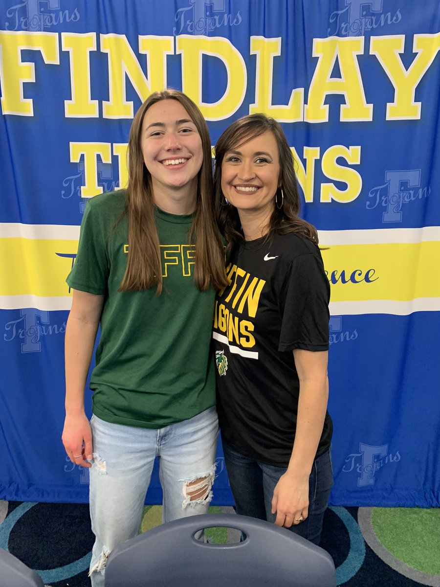 ReeganHayward's tweet photo. Officially a Gon! 🐉 @TiffinUWBB @WOSNScores @fhsLadyTrojans @Courier_Sports https://t.co/Z12lSsPzZ8