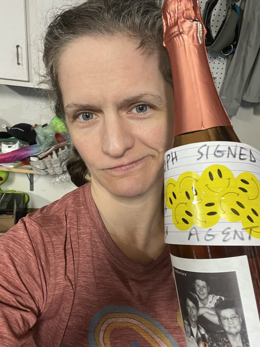 sophiakb_writes's tweet photo. One year ago I signed with an agent.
9mos ago she left the biz, her clients were dropped, I went back to querying.
It sucked, but now I’m glad it happened the way it did. If you’re curious, I wrote about it: https://t.co/dtTbzrzQ3S
Onward!
#amquerying #queryingagain #amwriting https://t.co/nU4MOycNUa