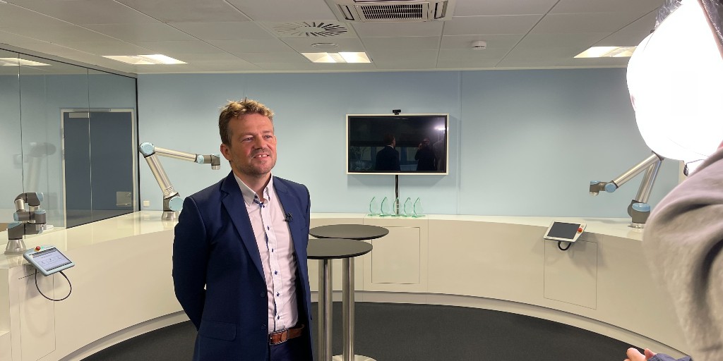 Happy to celebrate <a href="/Universal_Robot/">Universal Robots</a> reaching the milestone of 1000 employees. I am proud to have been part of the journey that created not only this one company but also an entire robotics ecosystem.