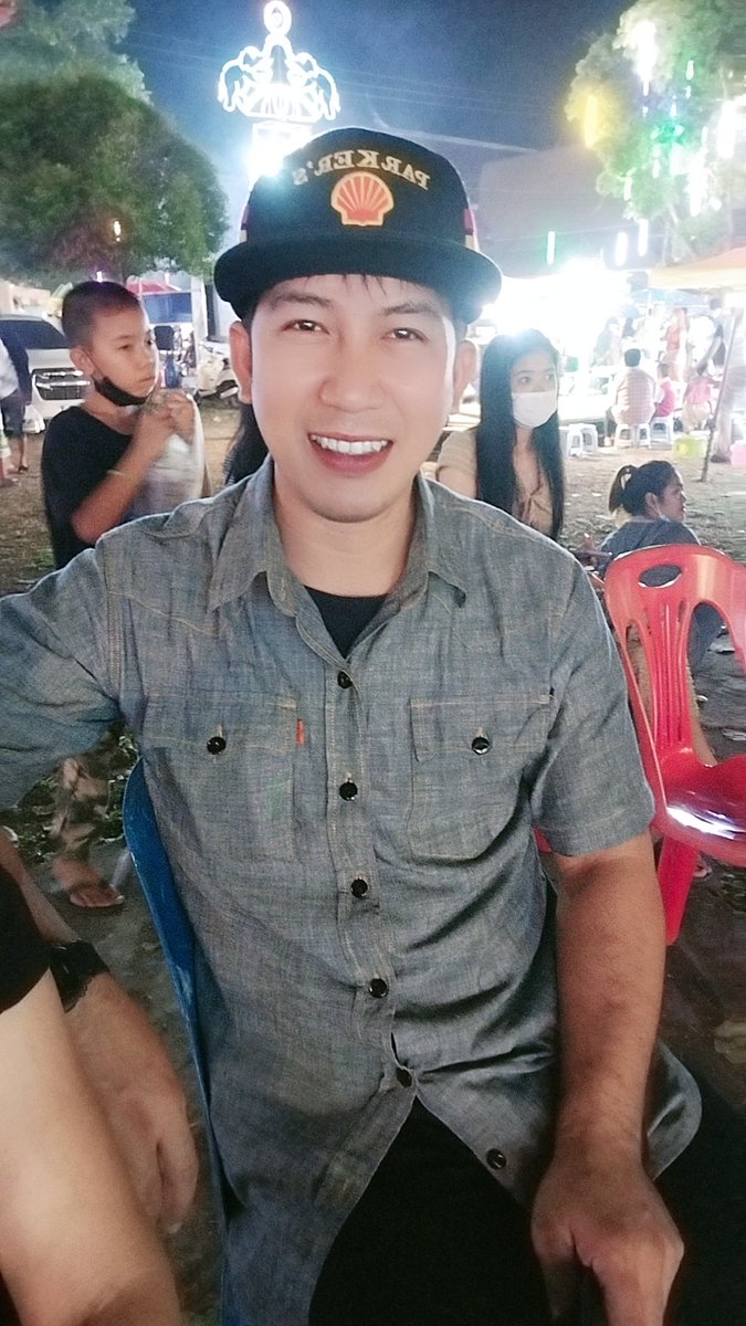 aemratchaburi's tweet photo. โกนหนวดครั้งแรกในรอบ1ปี หน้ามันก็จะเอ๋อๆหน่อย 🤣🤣🤣 #ราชบุรี https://t.co/VG9MBgcIyI